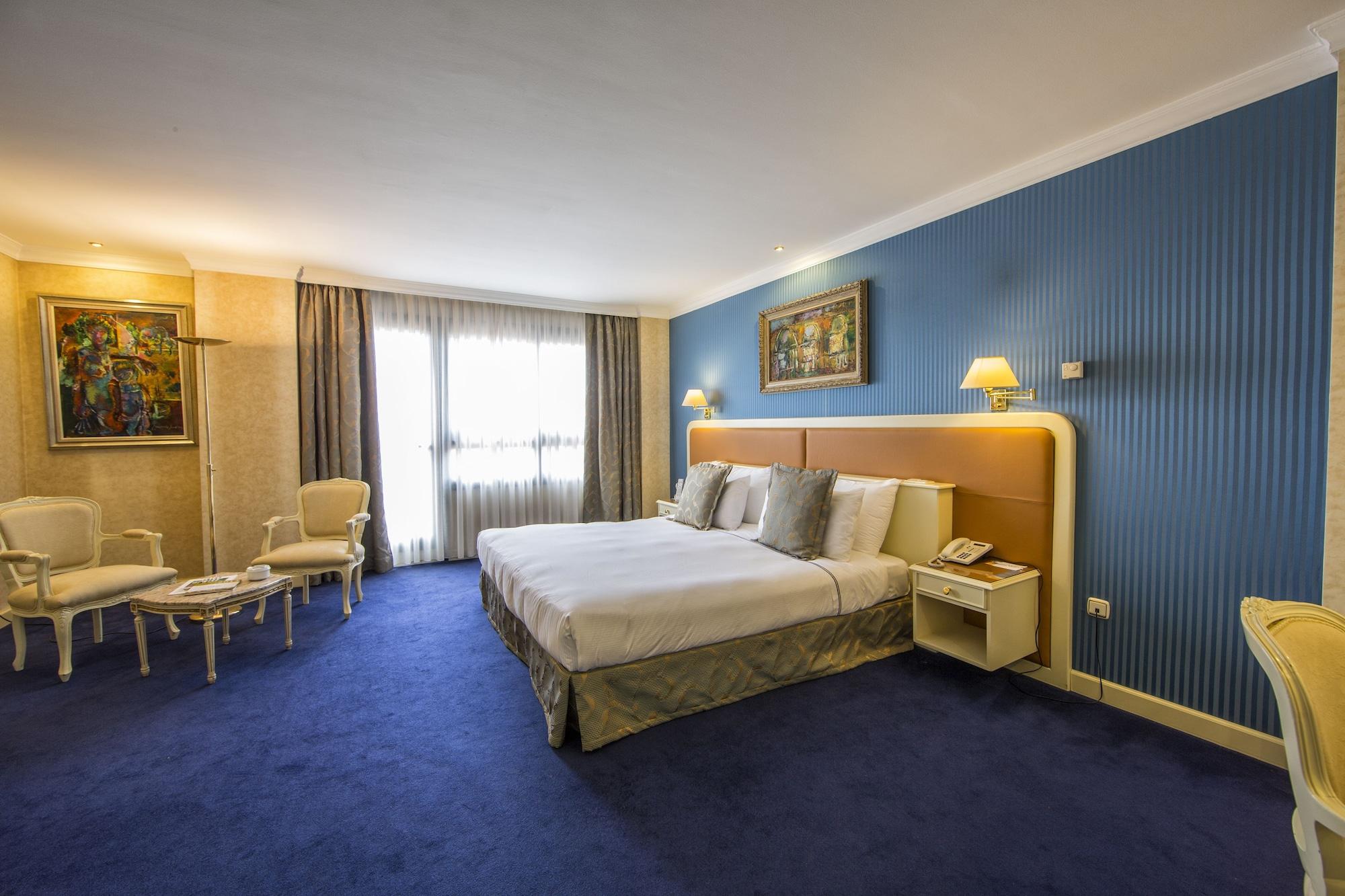 Eurostars Araguaney Hotel Santiago de Compostela Luaran gambar A room at the hotel