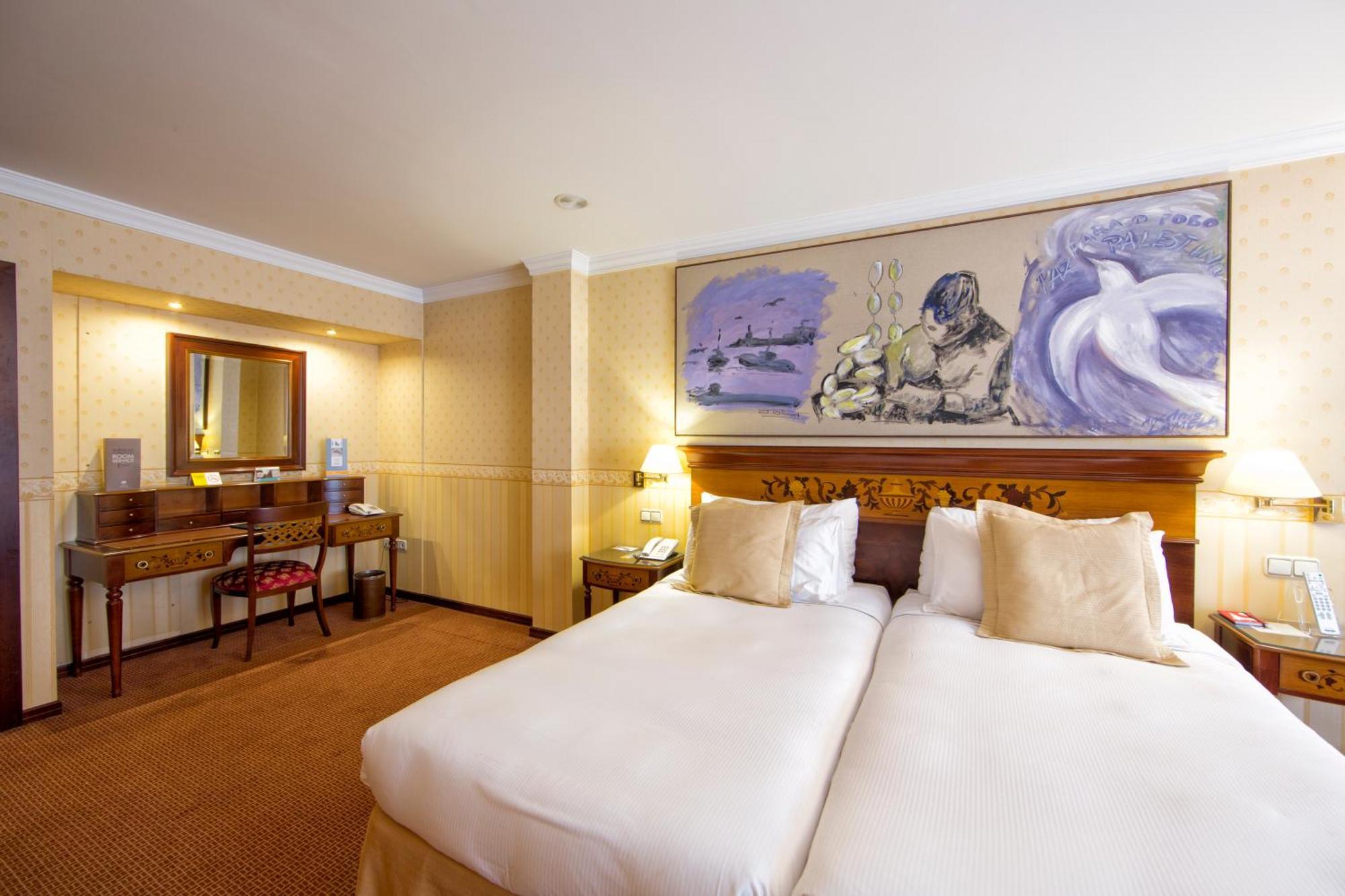 Eurostars Araguaney Hotel Santiago de Compostela Bilik gambar A room at the hotel